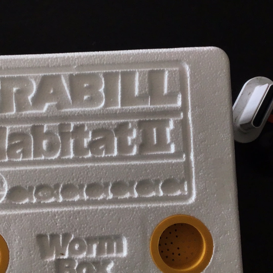 Frabill Habitat 2 Worm box model 1020