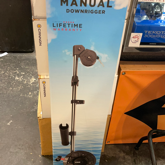 Scotty manual long arm downrigger