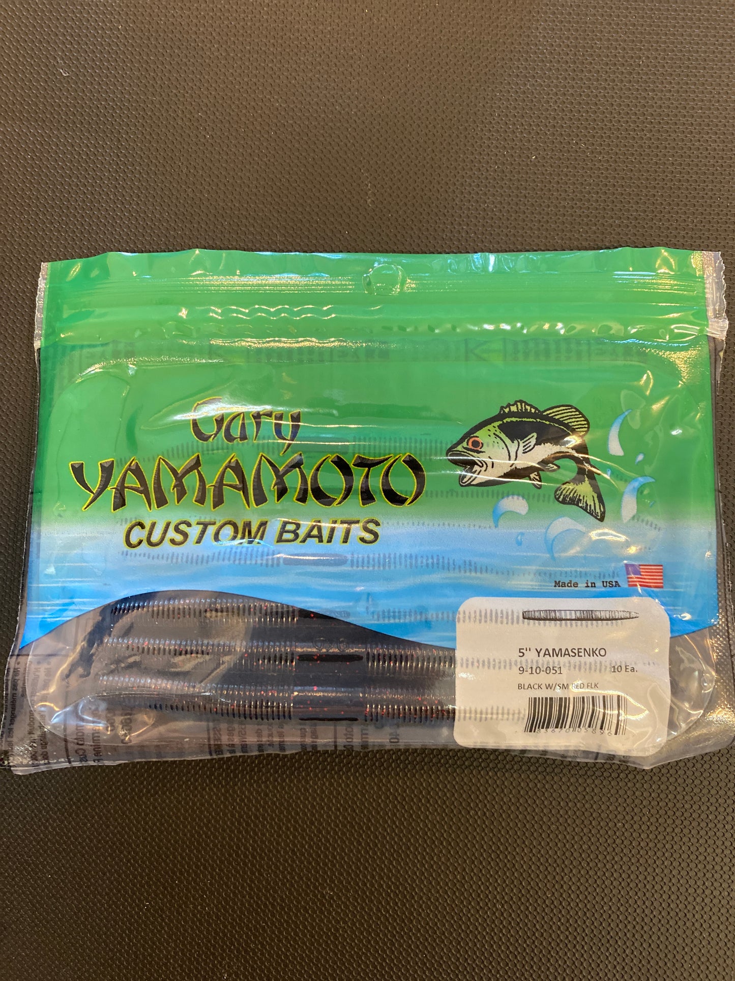 Gary Yamamoto 5" YAMASENKO Black with Red Flake