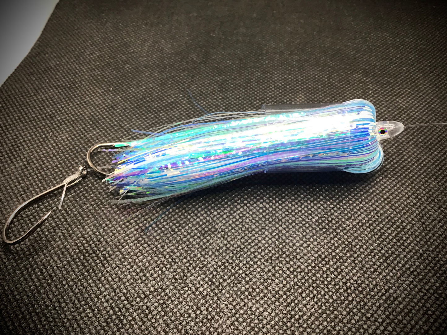 Superfly 4" Trophy Glow