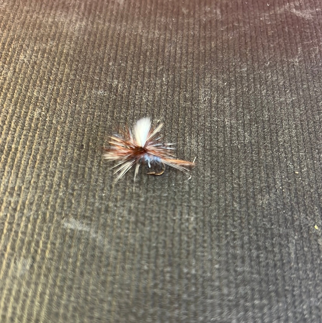 Jackson Cardinal Parachute Adams hook size 14