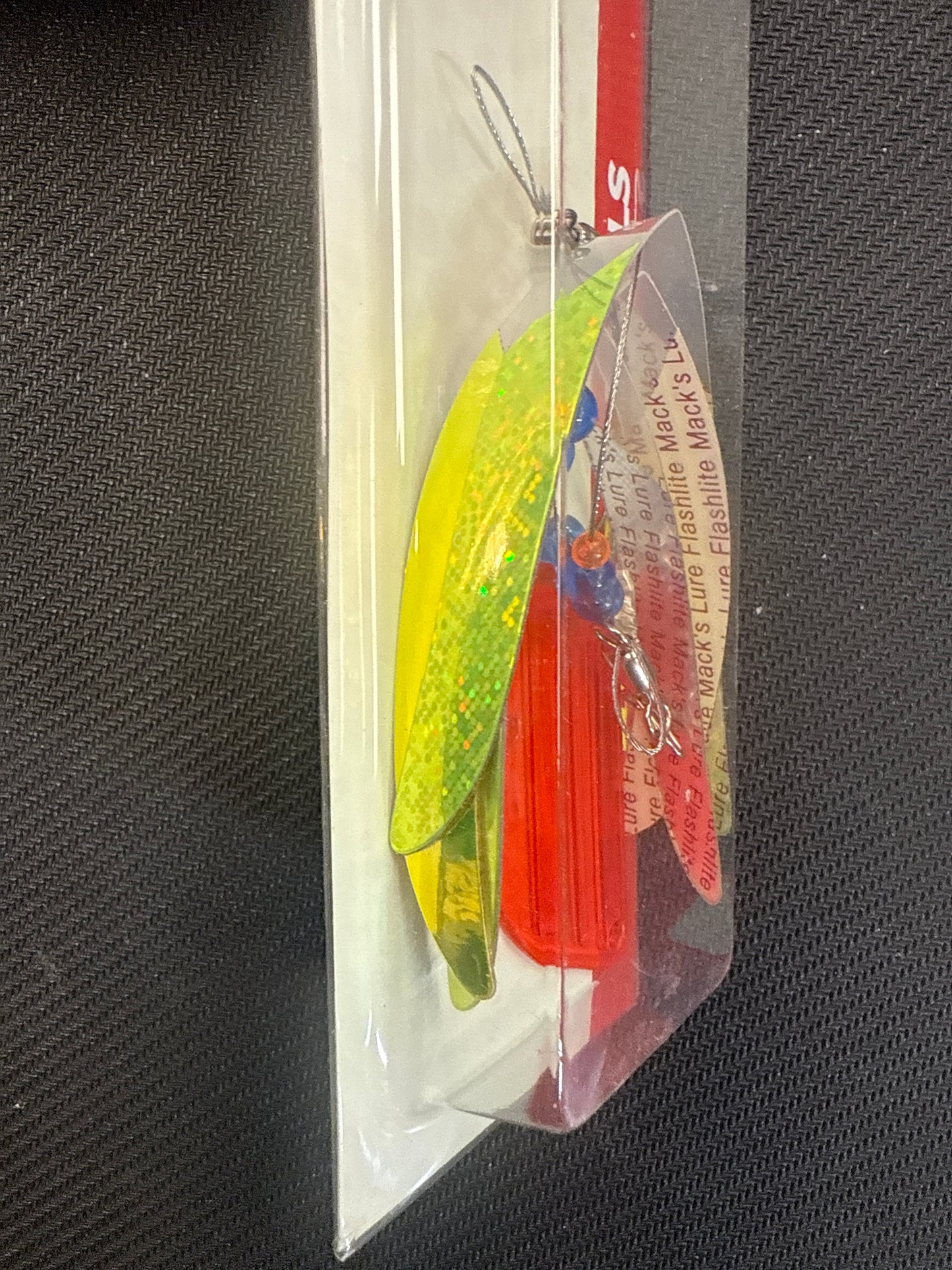 Mack’s flash lite 3 blades large chartreuse/chartreuse