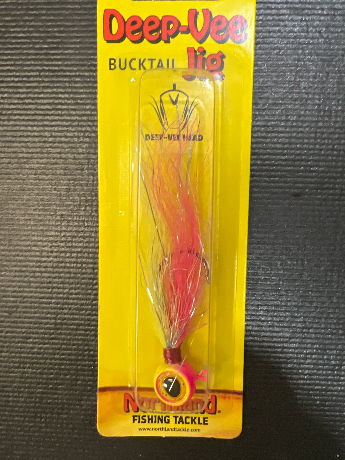 Deep Vee Bucktail Jig 3/8oz Bublegum