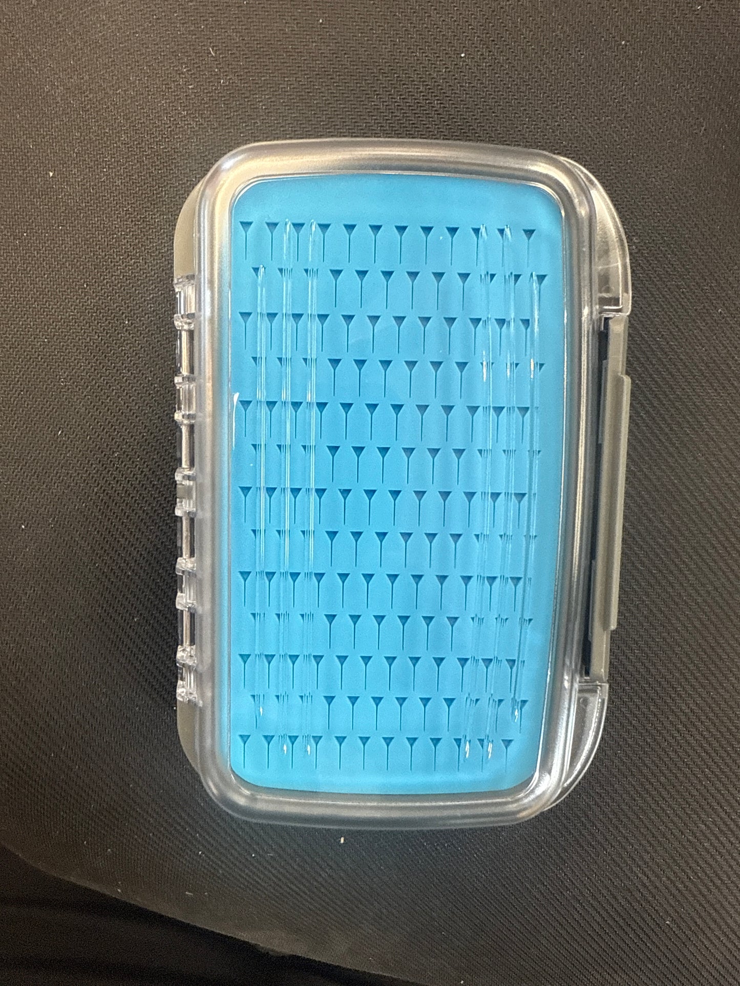 Zephet Flicon silicone fly box
