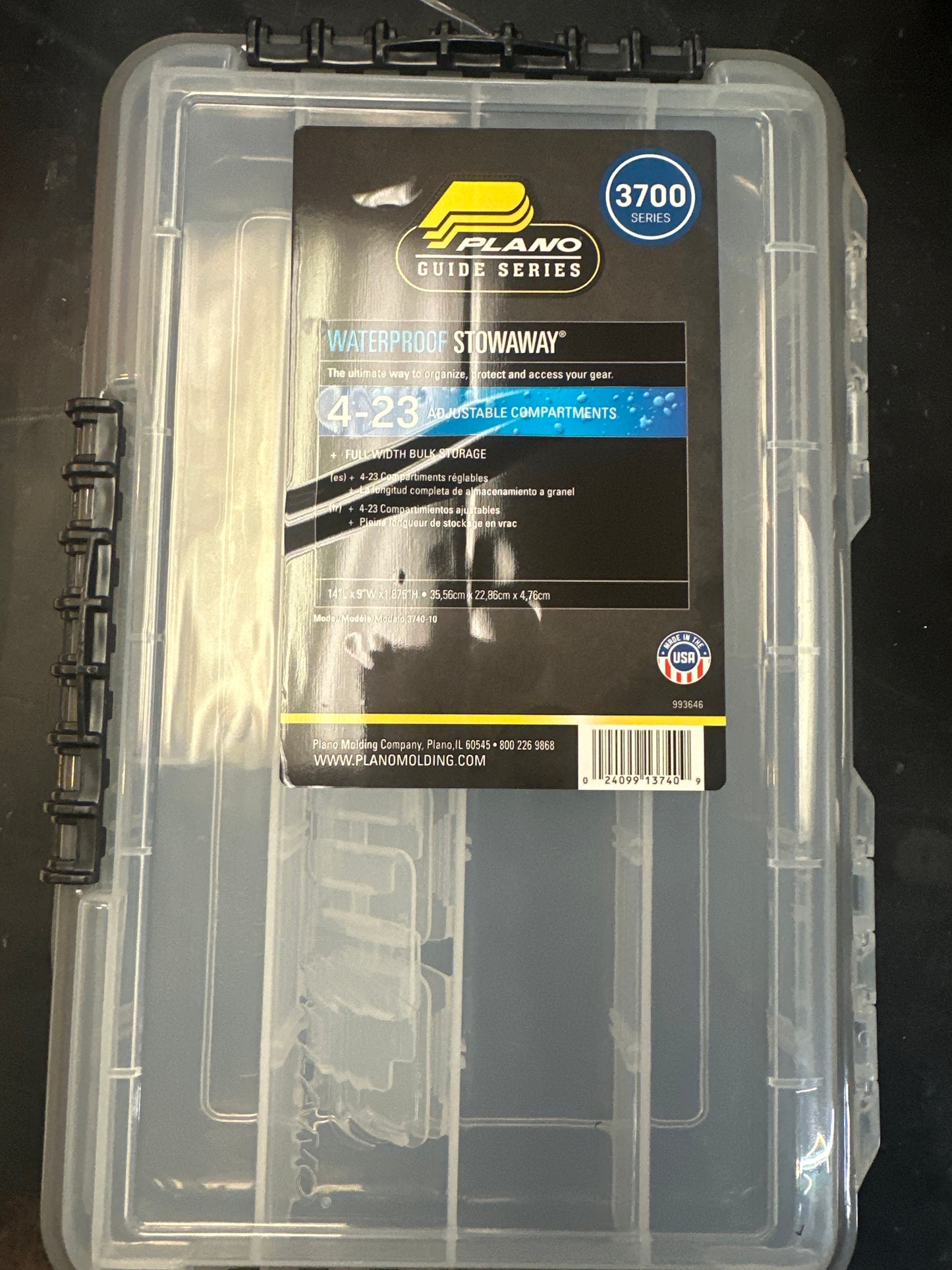 Plano 3700 4-23 waterproof stowaway